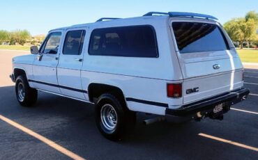 Gmc-Suburban-1500-4x4-1989-white-3
