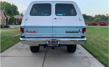 Gmc-Suburban-1991-10