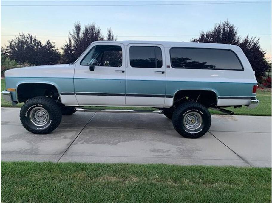 Gmc-Suburban-1991-12
