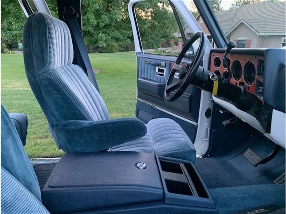 Gmc-Suburban-1991-19