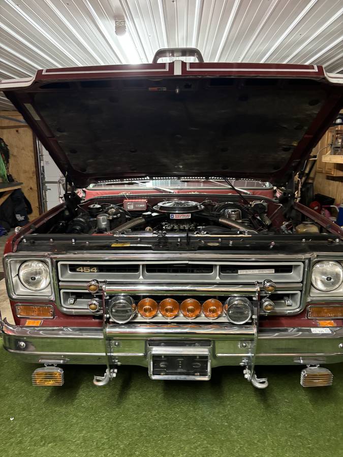 Gmc-Suburban-2500-1976-3