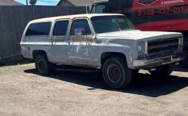 Gmc-Suburban-2500-1976-blue