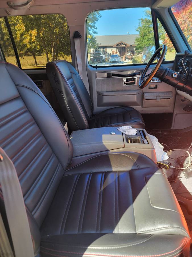 Gmc-Suburban-2500-1991-4