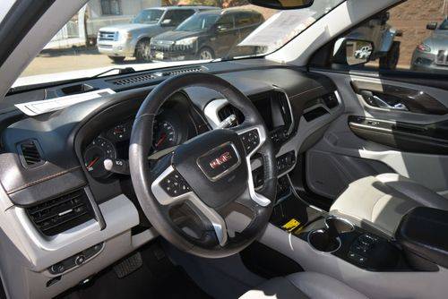 Gmc-Terrain-diesel-2018-white-11