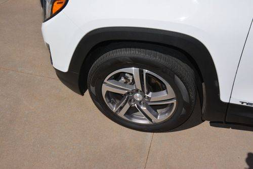 Gmc-Terrain-diesel-2018-white-14