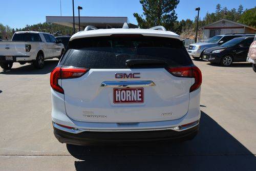 Gmc-Terrain-diesel-2018-white-4