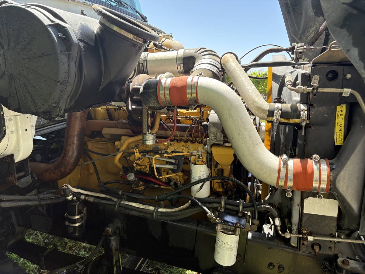Gmc-Wb-diesel-1992-white-9