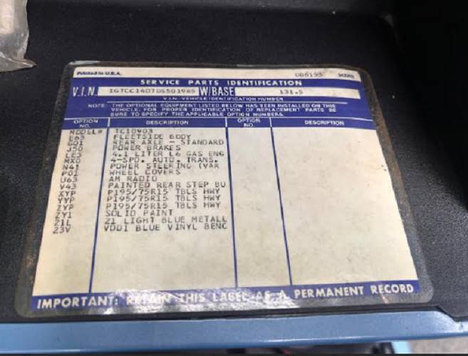 Gmc-quotsquare-bodyquot-pickup-1983-blue-11