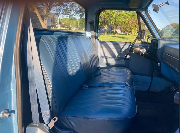 Gmc-quotsquare-bodyquot-pickup-1983-blue-12