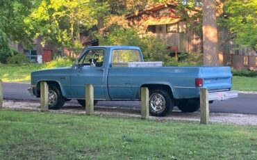 Gmc-quotsquare-bodyquot-pickup-1983-blue-14