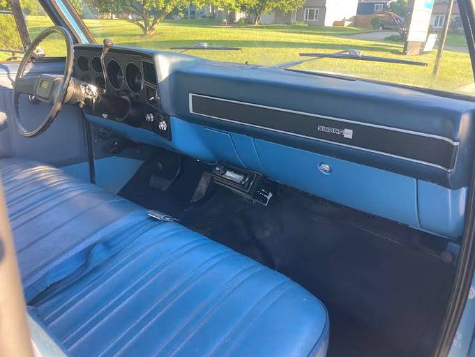 Gmc-quotsquare-bodyquot-pickup-1983-blue-6