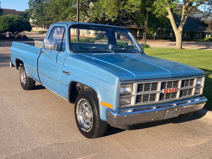 Gmc-quotsquare-bodyquot-pickup-1983-blue