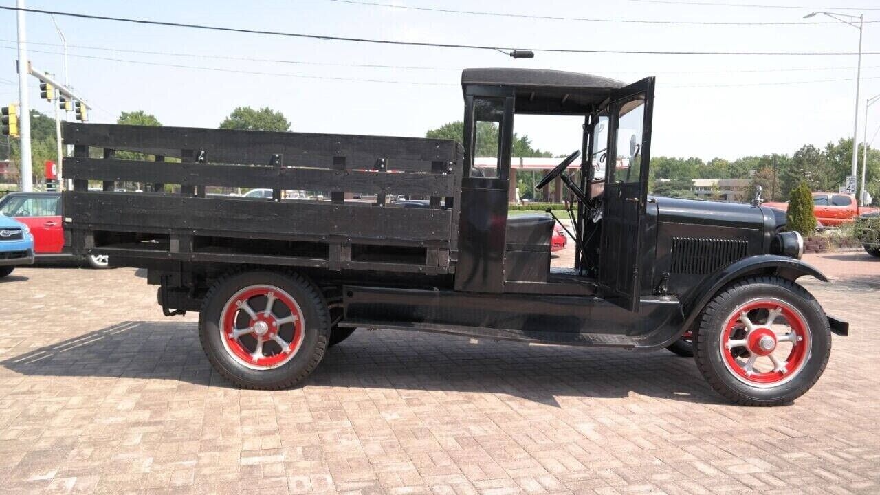 Graham-Brothers-TK-1927-Pickup-Truck-10