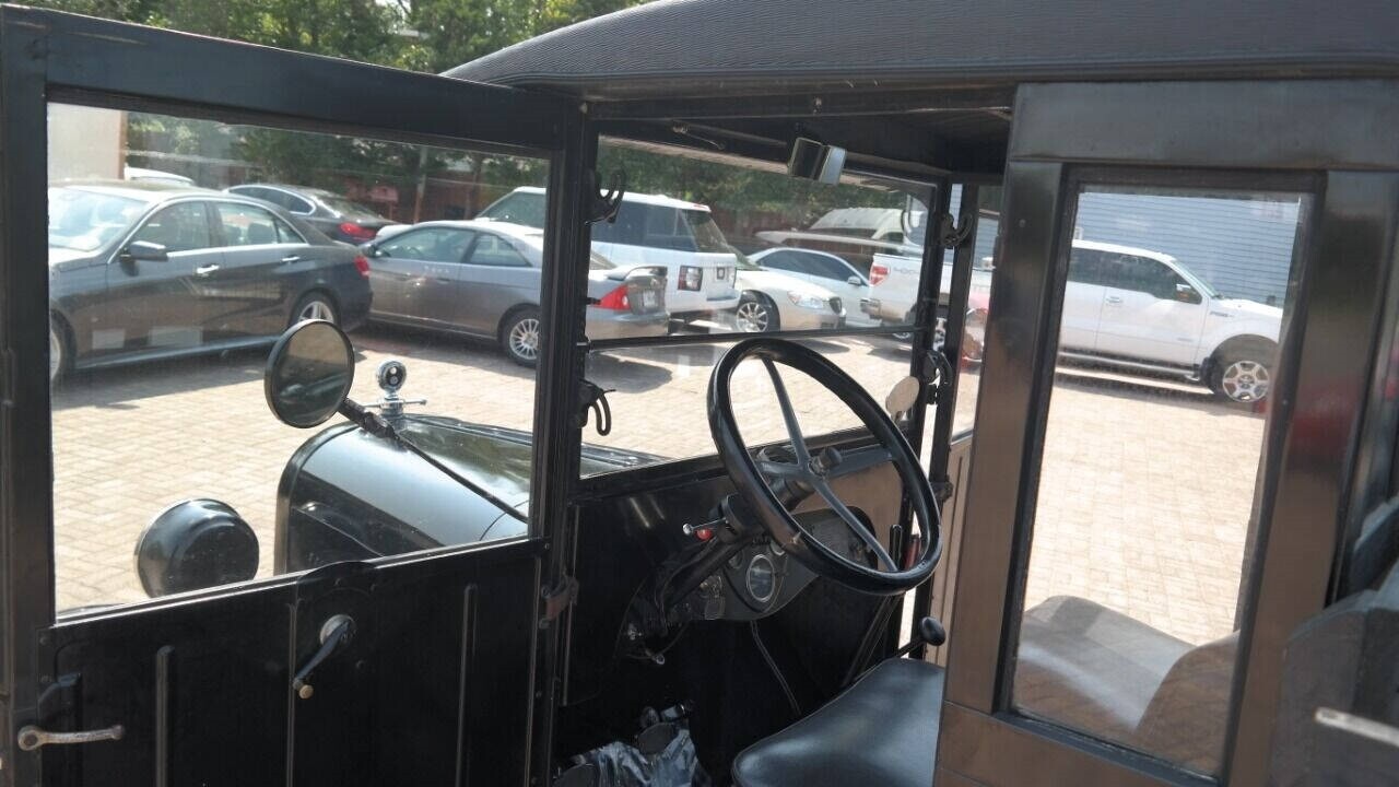 Graham-Brothers-TK-1927-Pickup-Truck-33
