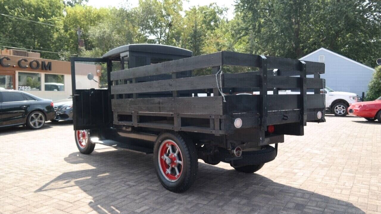 Graham-Brothers-TK-1927-Pickup-Truck-36