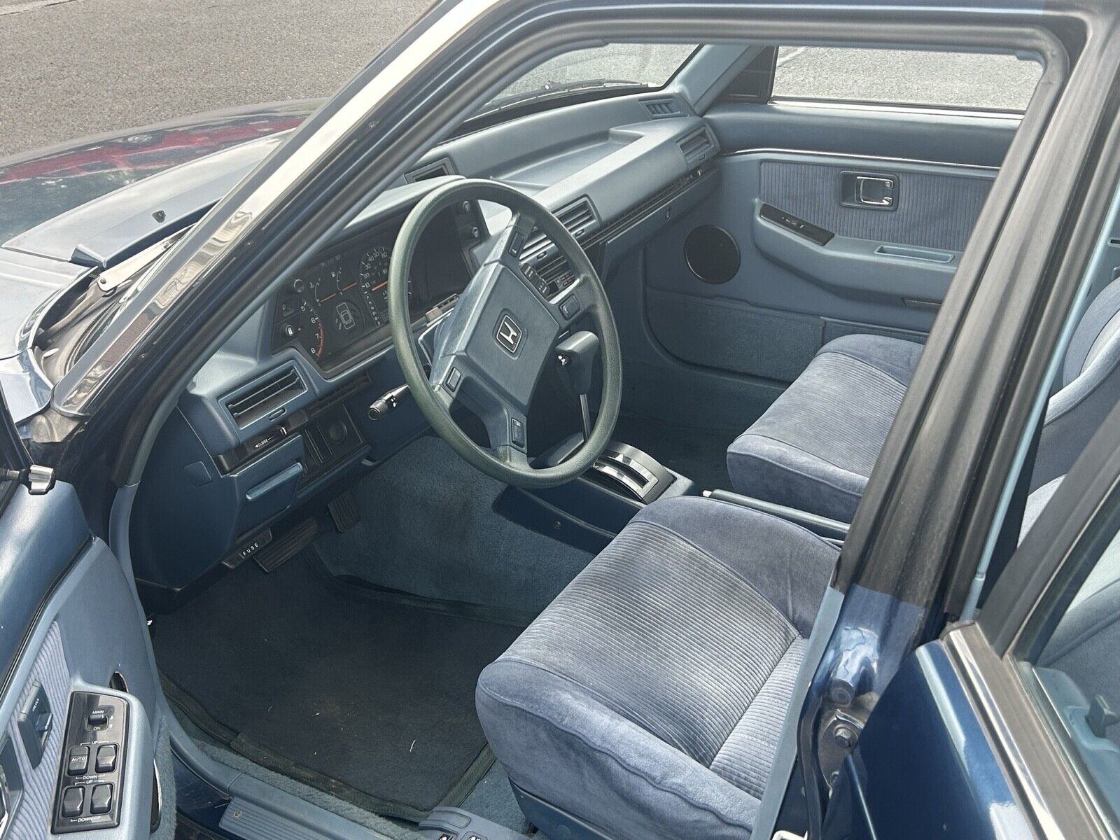 Honda-Accord-1985-28