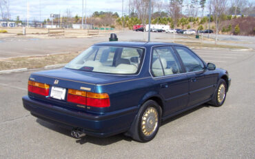 Honda-Accord-1991-Sedan-3