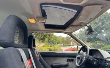 Honda-Civic-1986-Hatchback-31