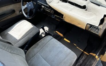 Honda-Civic-1986-Sedan-10
