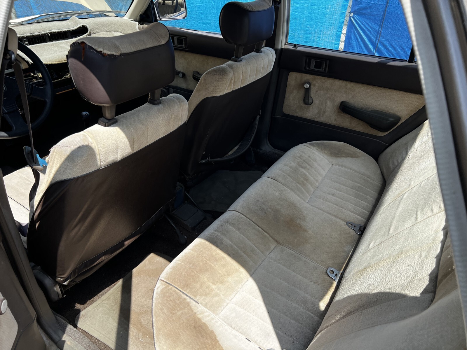 Honda-Civic-1986-Sedan-12