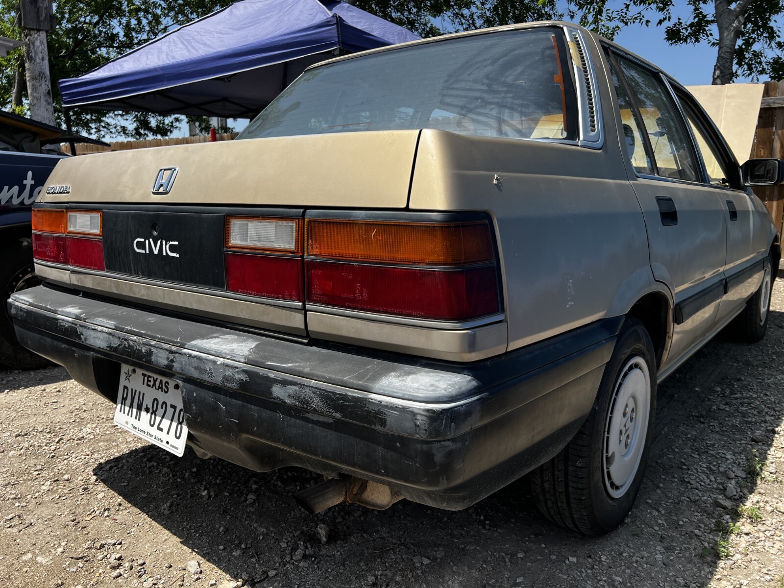 Honda-Civic-1986-Sedan-18