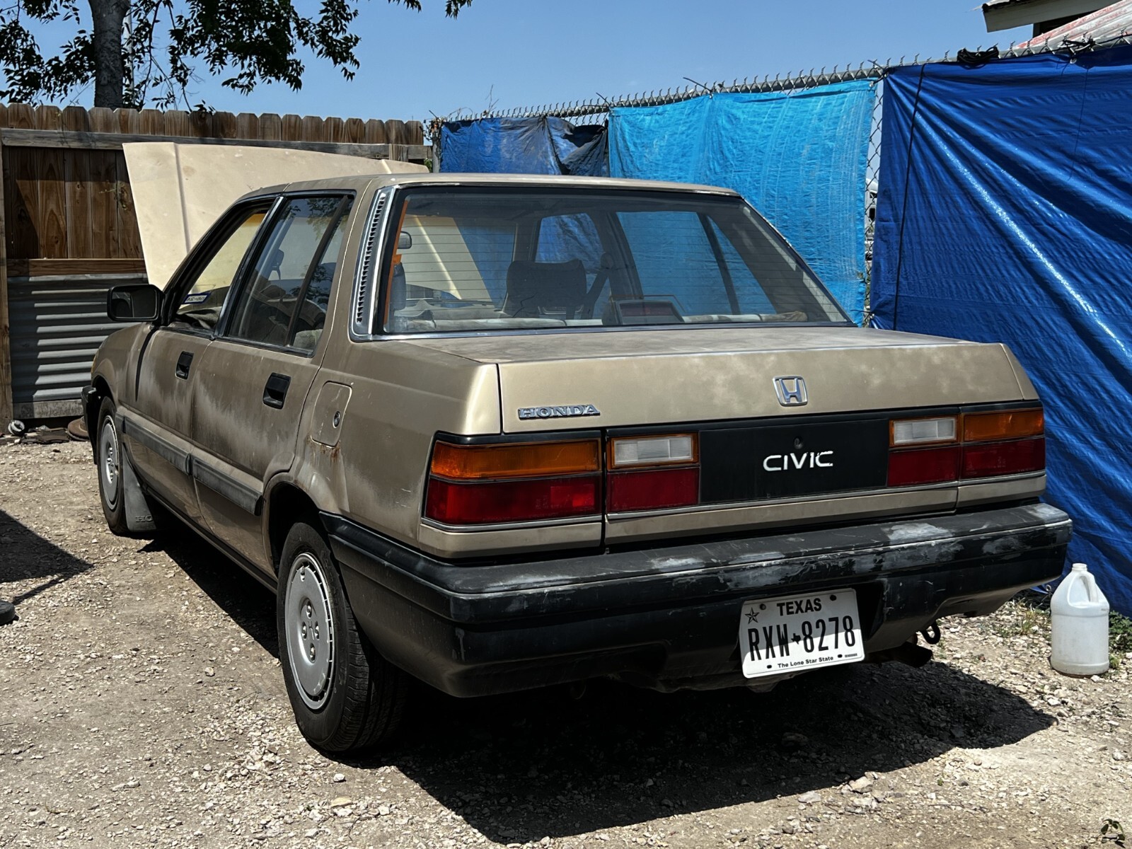 Honda-Civic-1986-Sedan-20
