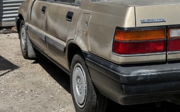 Honda-Civic-1986-Sedan-21