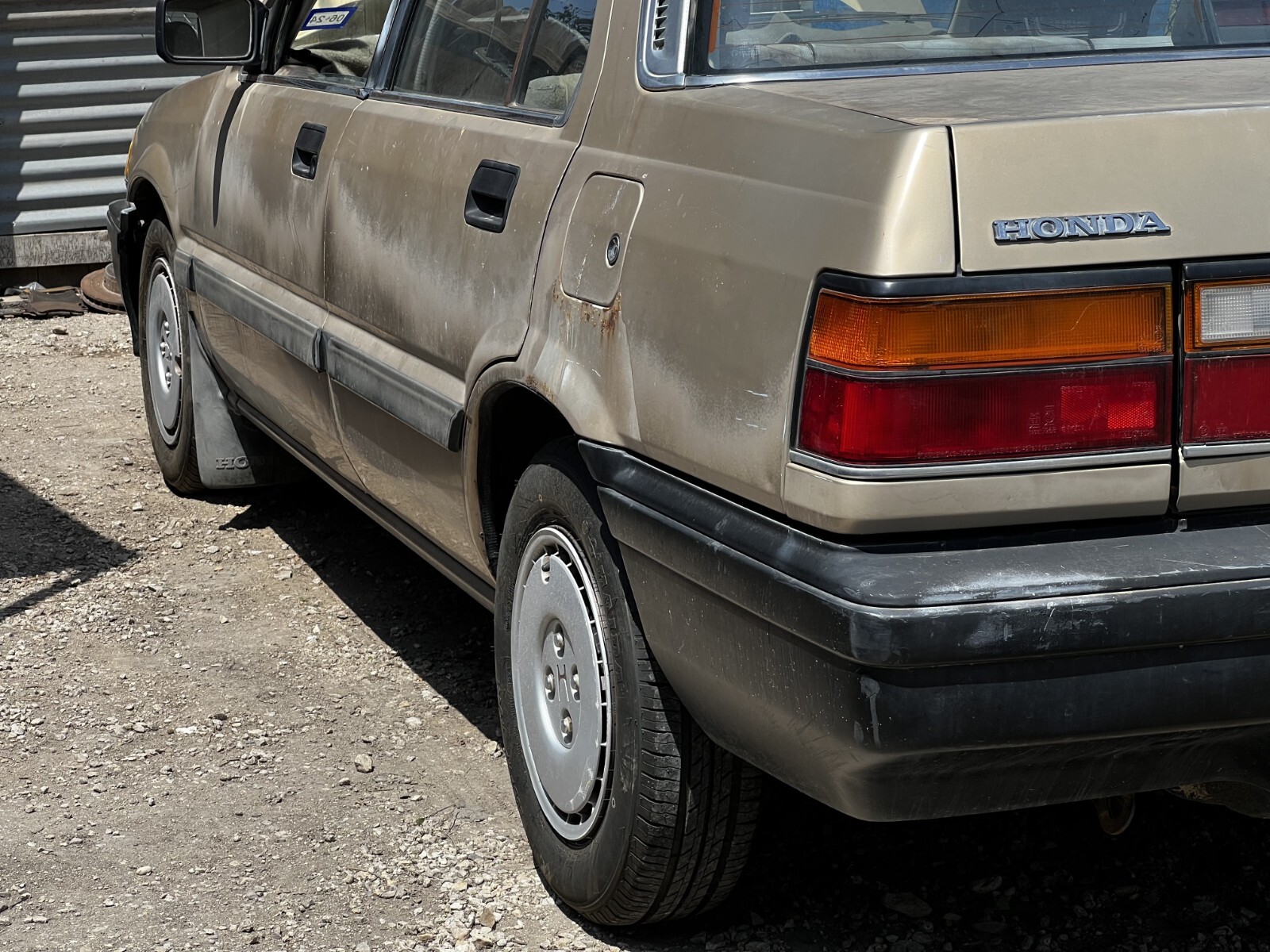 Honda-Civic-1986-Sedan-21