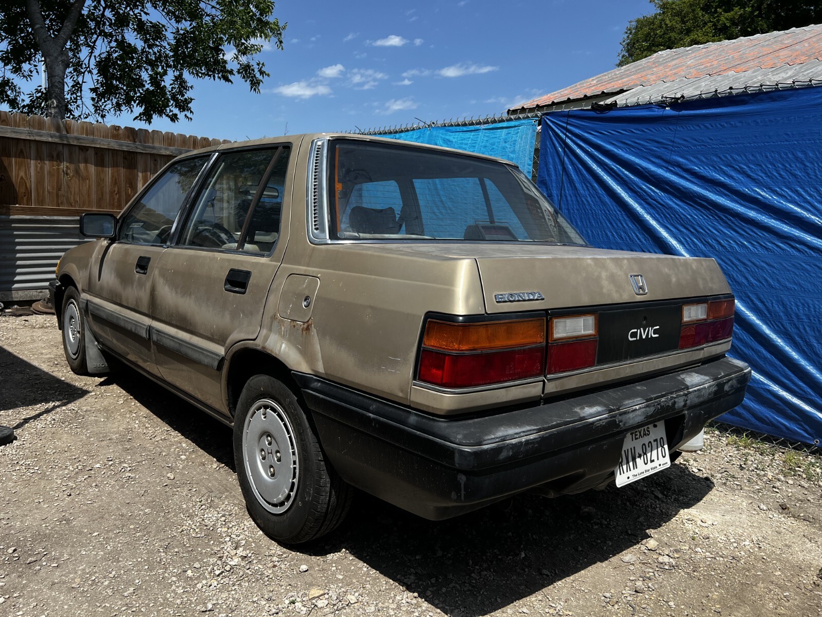 Honda-Civic-1986-Sedan-24