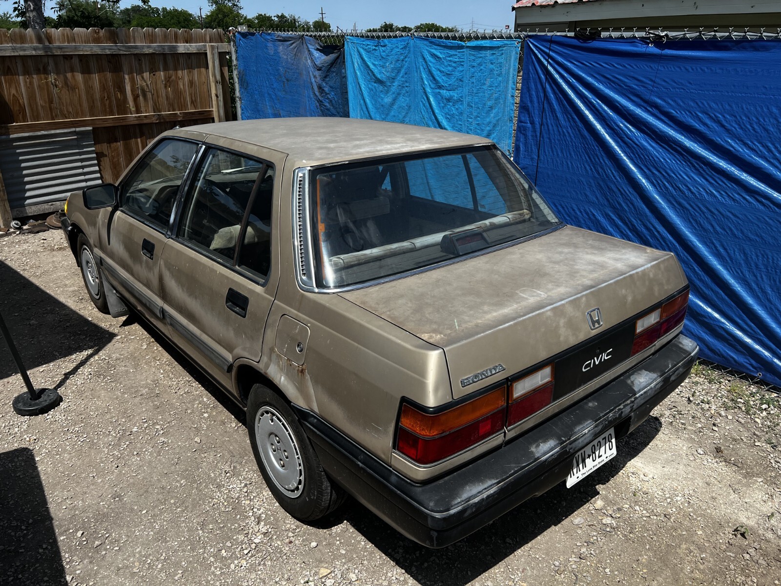 Honda-Civic-1986-Sedan-25