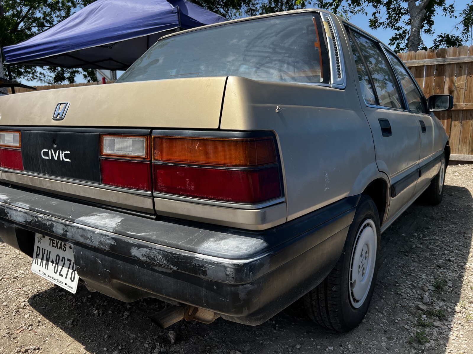Honda-Civic-1986-Sedan-26