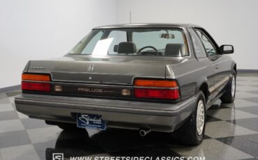 Honda-Prelude-1985-Coupe-11