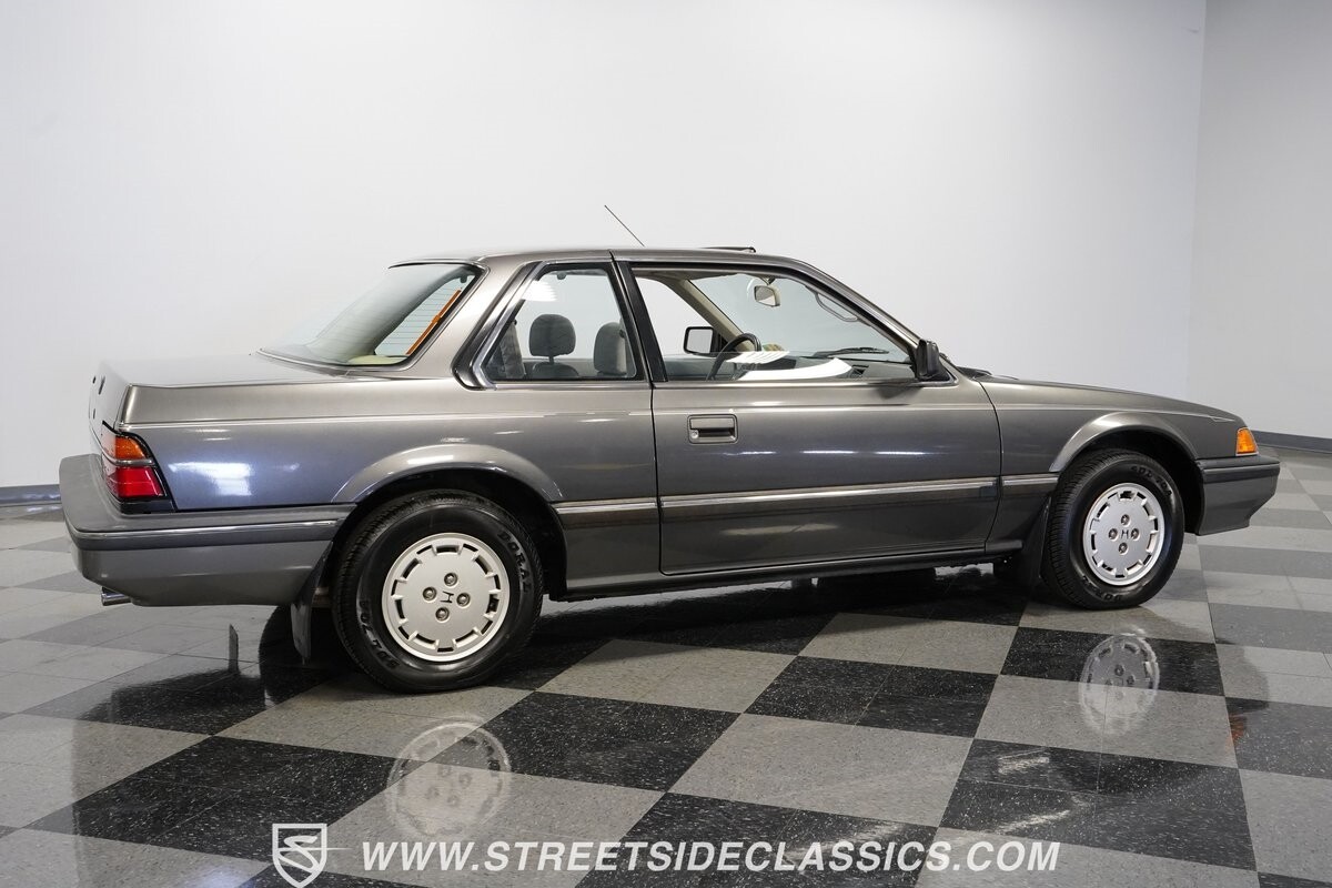Honda-Prelude-1985-Coupe-13