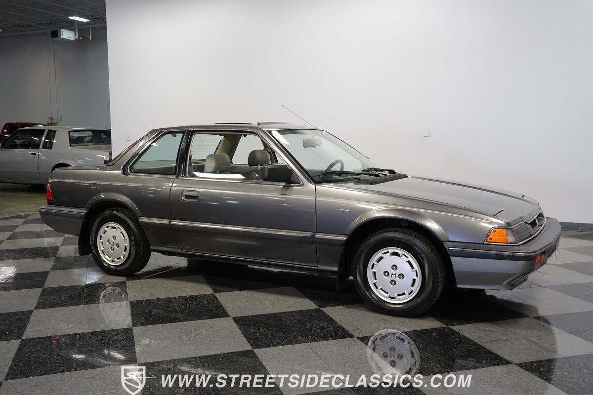 Honda-Prelude-1985-Coupe-15