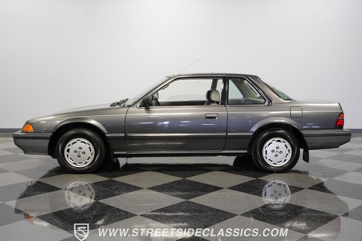 Honda-Prelude-1985-Coupe-2