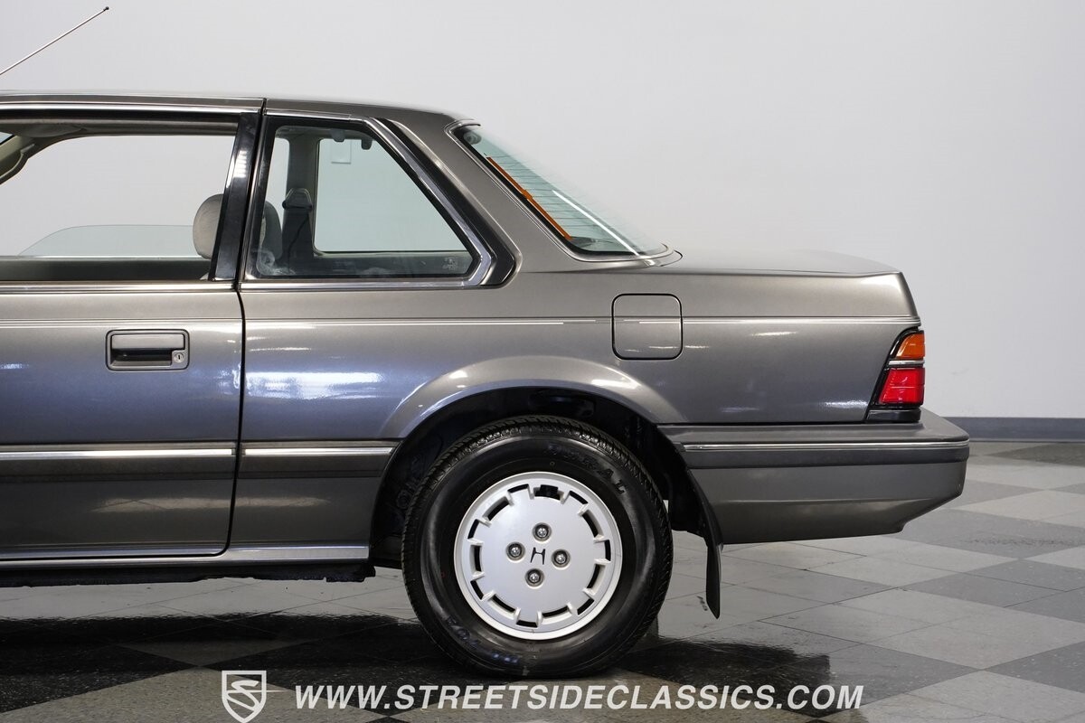 Honda-Prelude-1985-Coupe-24