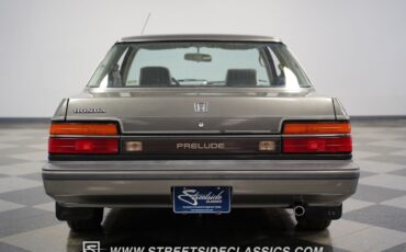 Honda-Prelude-1985-Coupe-25