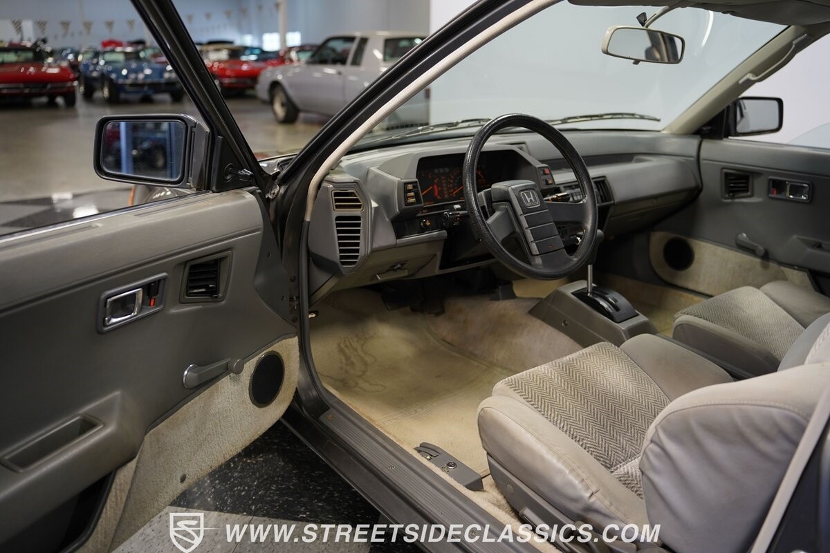 Honda-Prelude-1985-Coupe-4