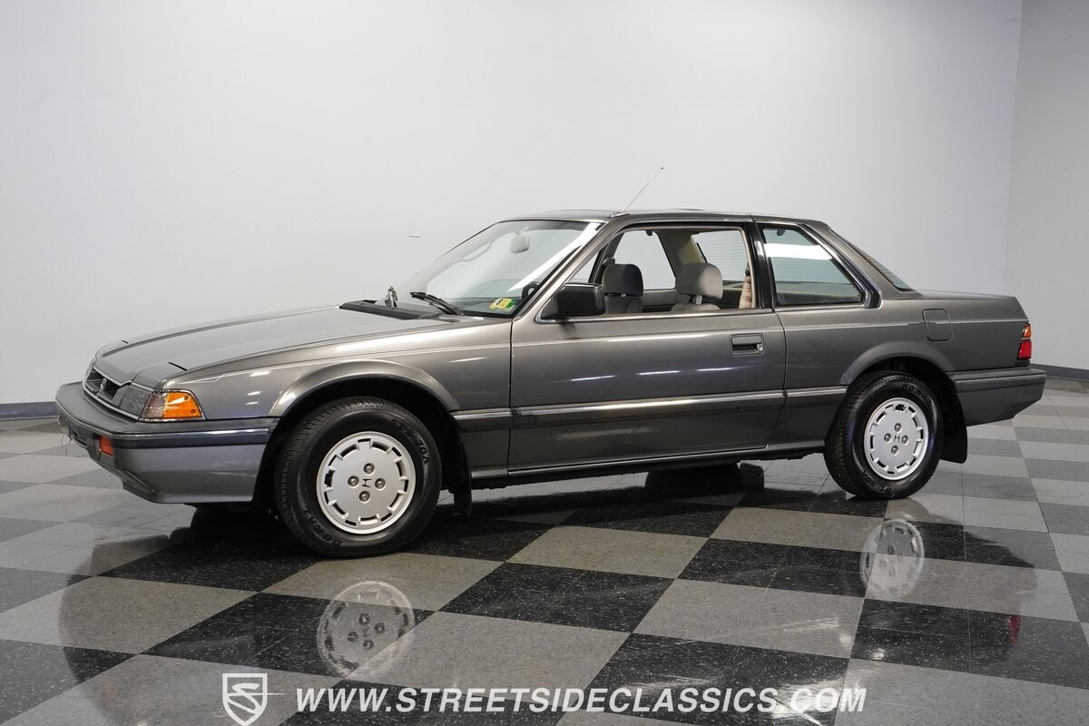 Honda-Prelude-1985-Coupe-6