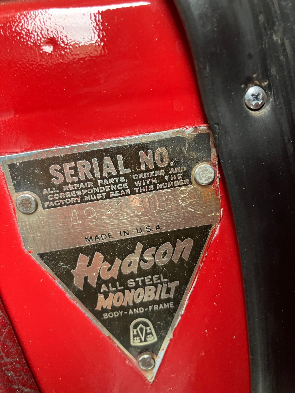 Hudson-CHRYSLER-440-ENGINE-727-TRANSMISSION-FORD-9-TRACTION-LOCK-REAR-1949-Coupe-31