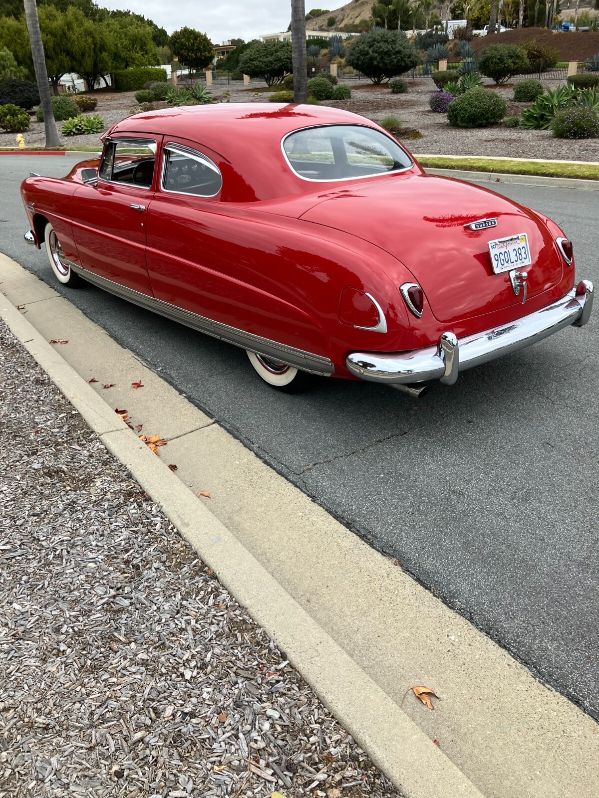 Hudson-CHRYSLER-440-ENGINE-727-TRANSMISSION-FORD-9-TRACTION-LOCK-REAR-1949-Coupe-6