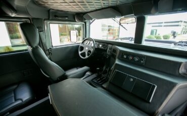 Hummer-H1-1995-SUV-3