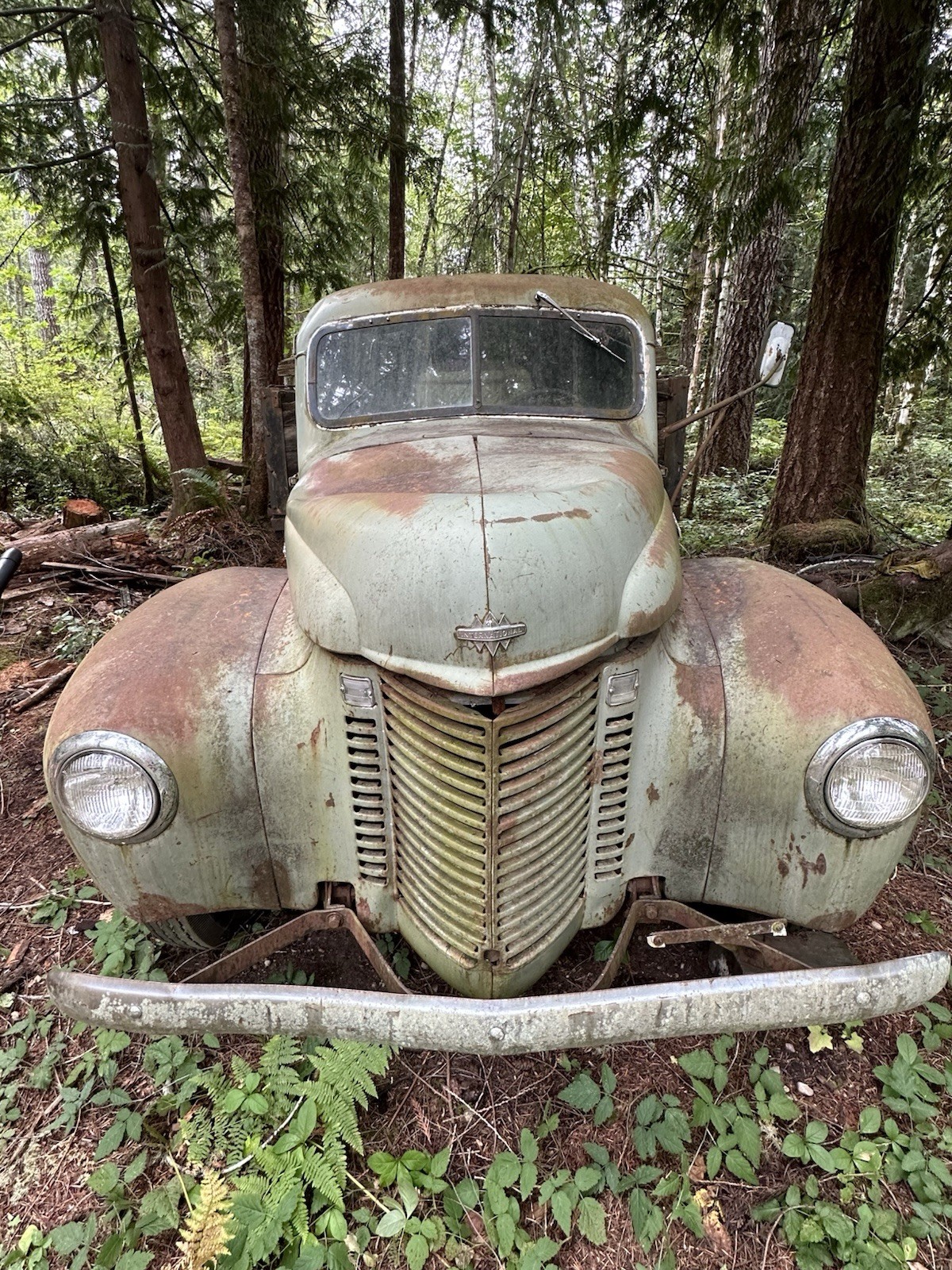 International-Harvester-K3-1941-Standard-Cab-Pickup-12