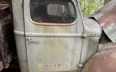 International-Harvester-K3-1941-Standard-Cab-Pickup-16