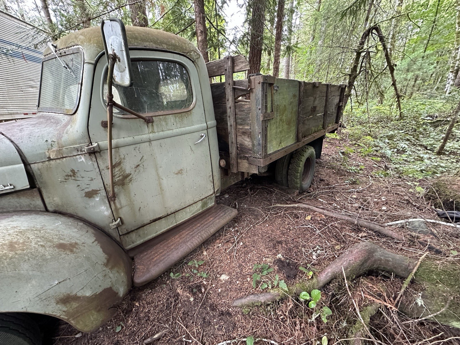 International-Harvester-K3-1941-Standard-Cab-Pickup-7