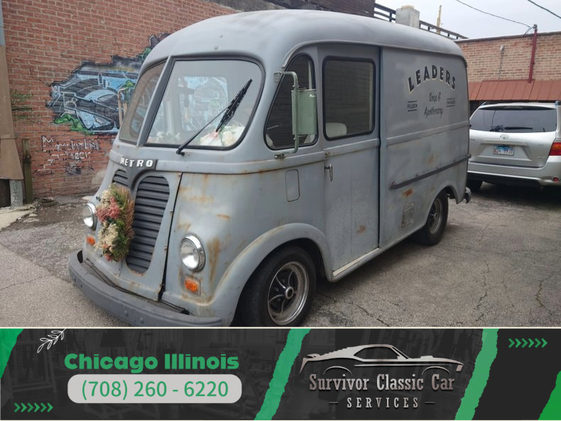 International Harvester Metro 1950 MiniVAN