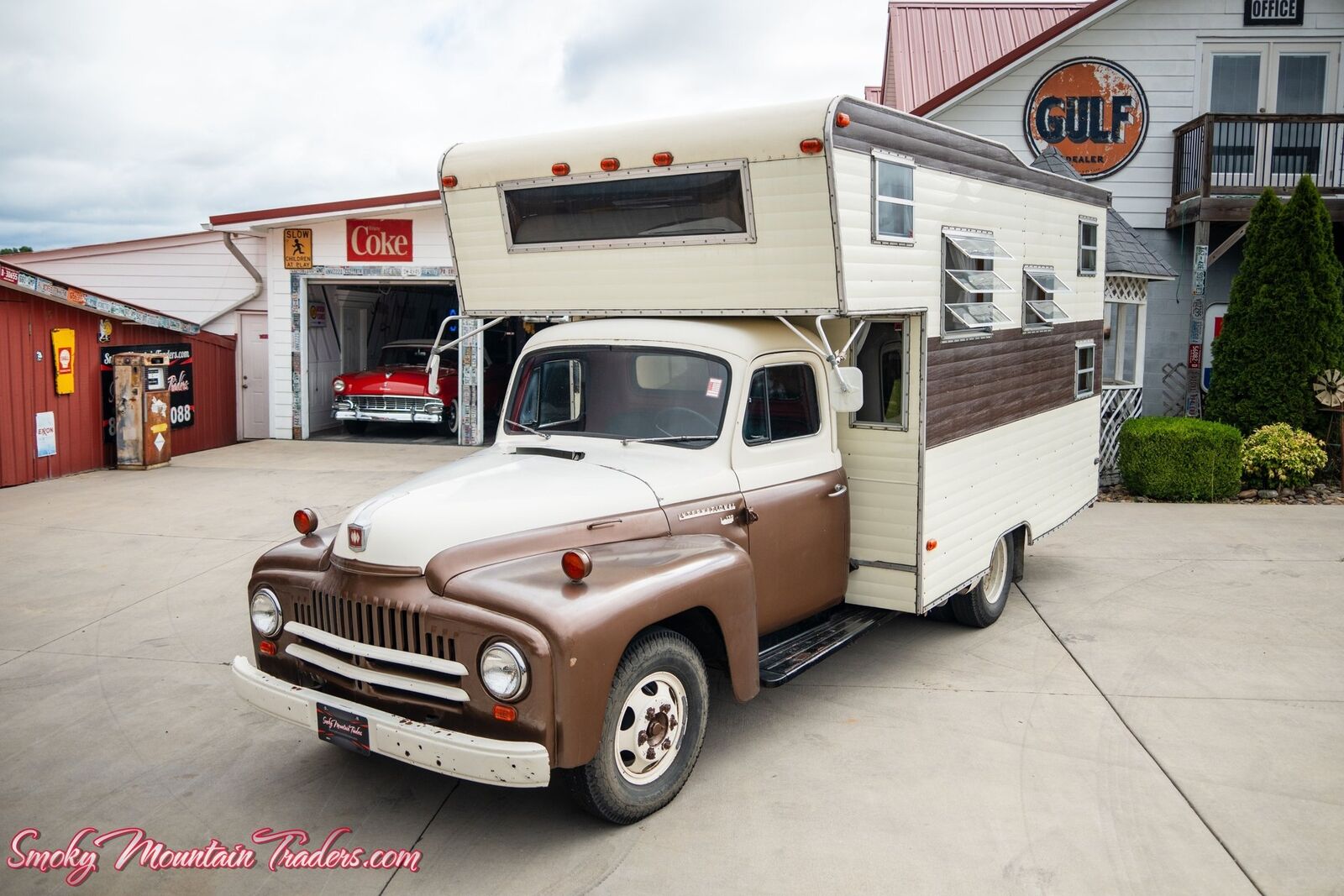 International-Harvester-Other-1951