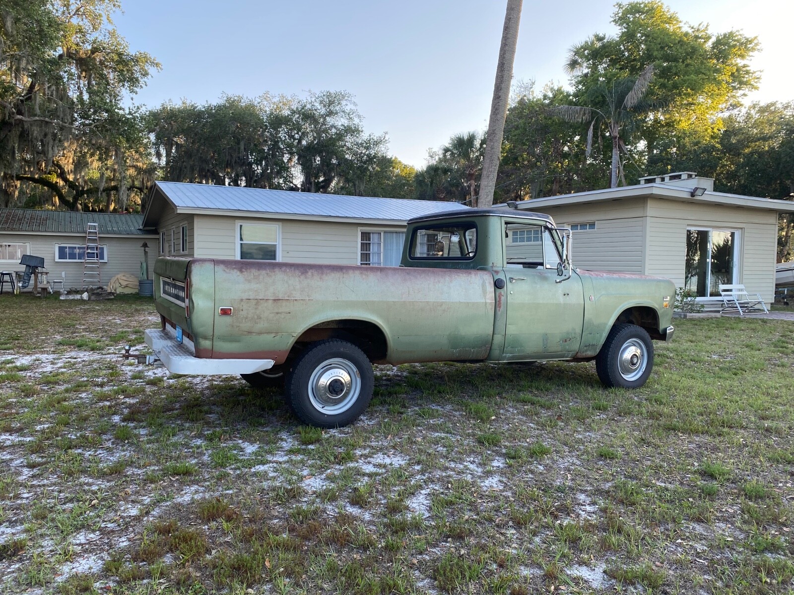 International-Harvester-Other-Pickups-1971-pickup-3