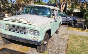 International-Harvester-Travelall-120-1962-SUV-5
