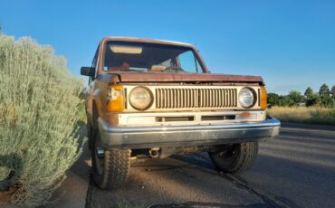 Isuzu-Trooper-1985-SUV-2